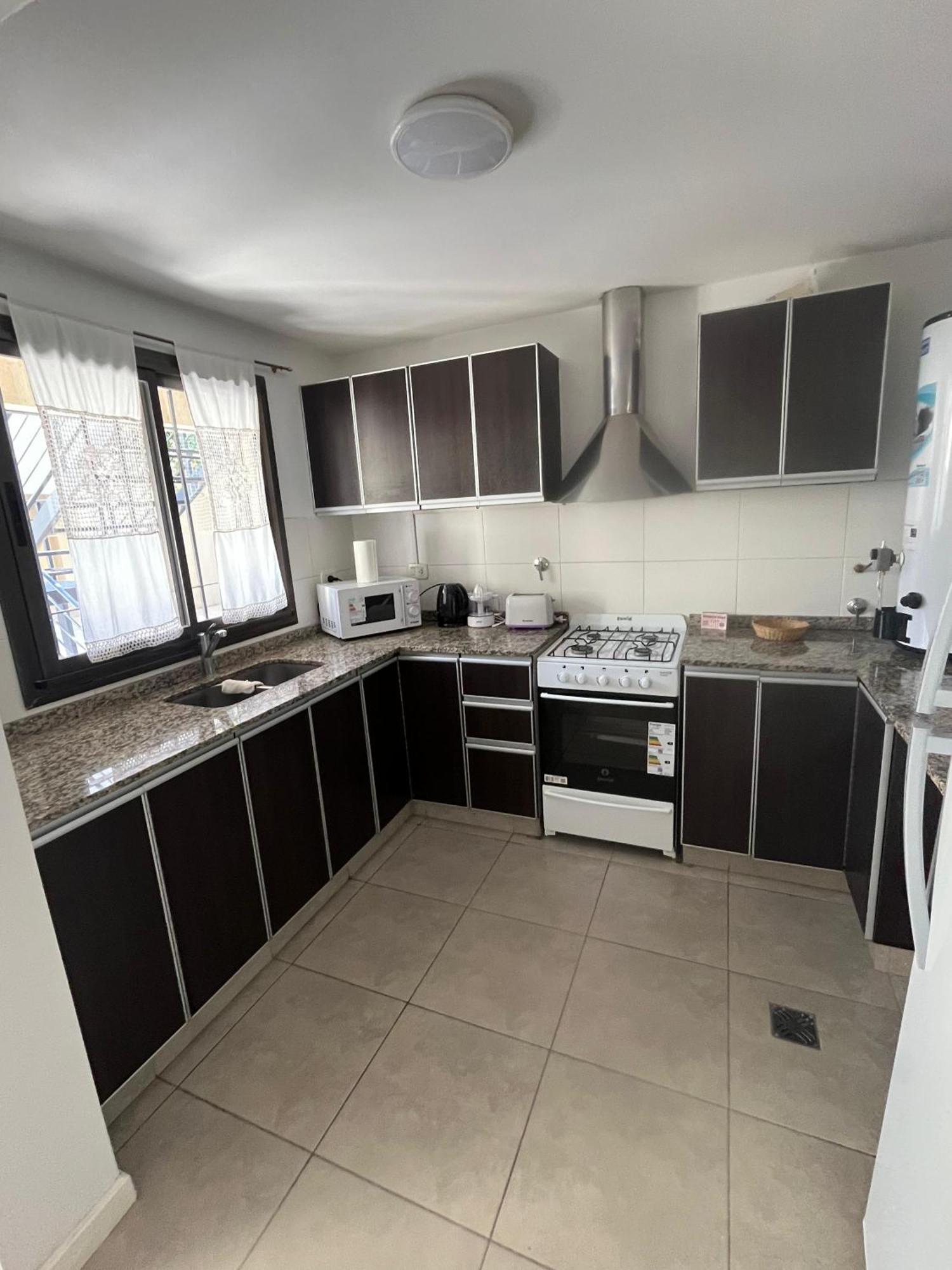 Luminoso Departamento En Zona Residencial Leilighet Mendoza Eksteriør bilde