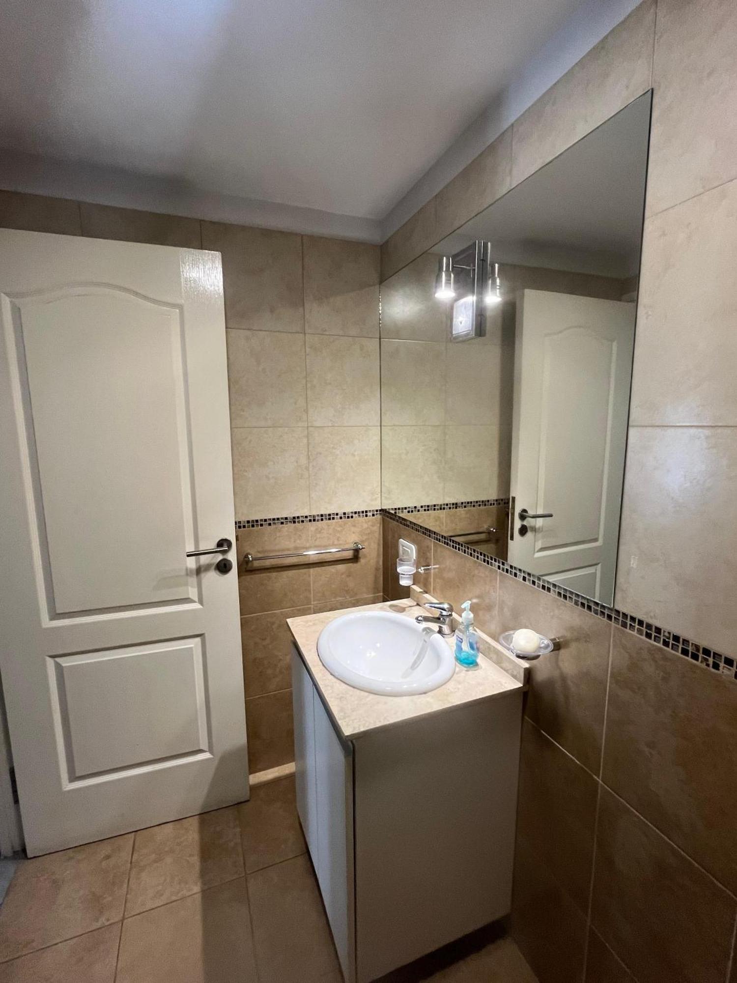 Luminoso Departamento En Zona Residencial Leilighet Mendoza Eksteriør bilde